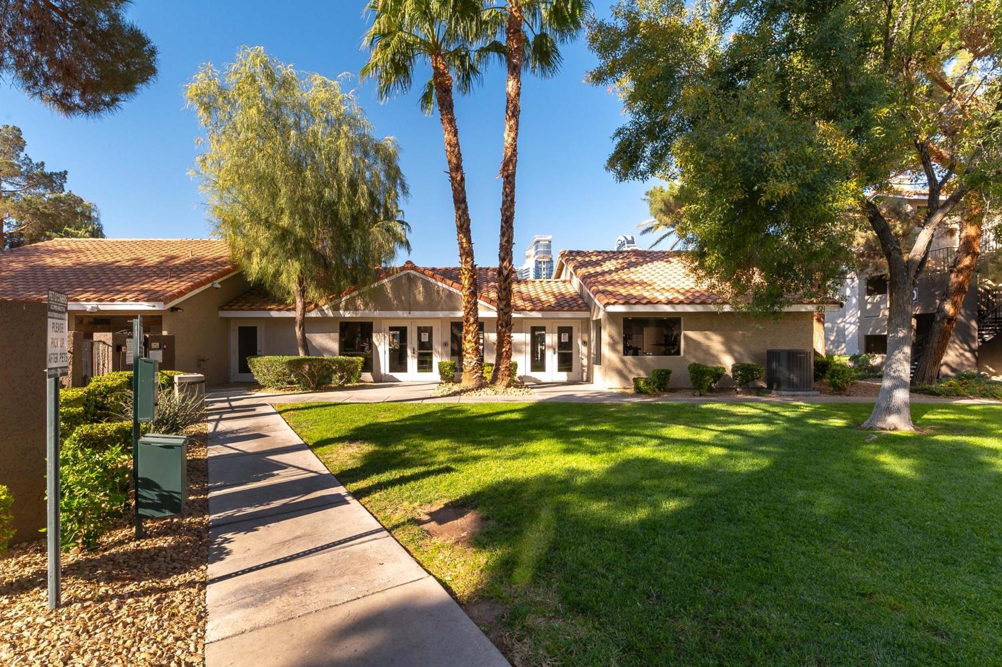 Stylish, Cozy 2Br,2Ba Condo Near Rio, Vegas Luxury Las Vegas Eksteriør billede